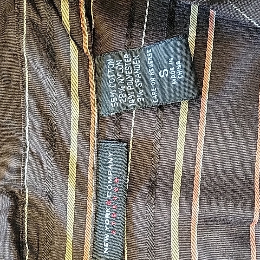 Short sleeve button up - Picture 3 of 5